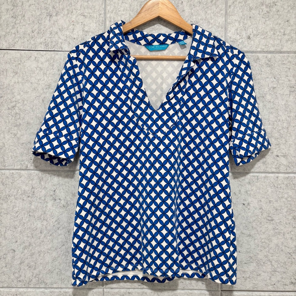 Tori Richard blue and White printed collar shirt
